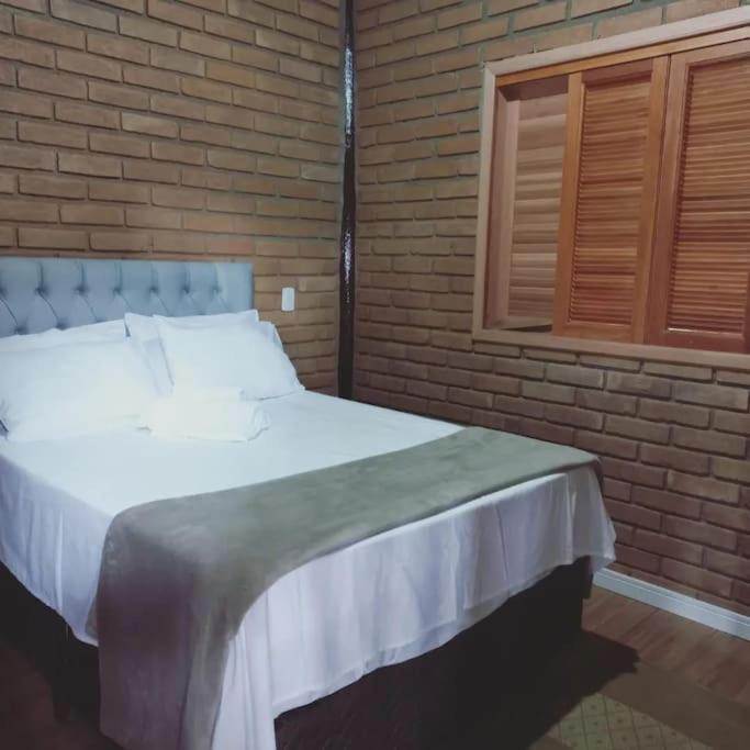 Chale Araucaria- Vale Das Pedras Mg Sapucaí-Mirim Esterno foto