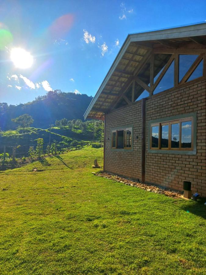 Chale Araucaria- Vale Das Pedras Mg Sapucaí-Mirim Esterno foto